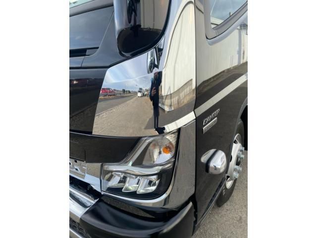 MITSUBISHI CANTER 2025