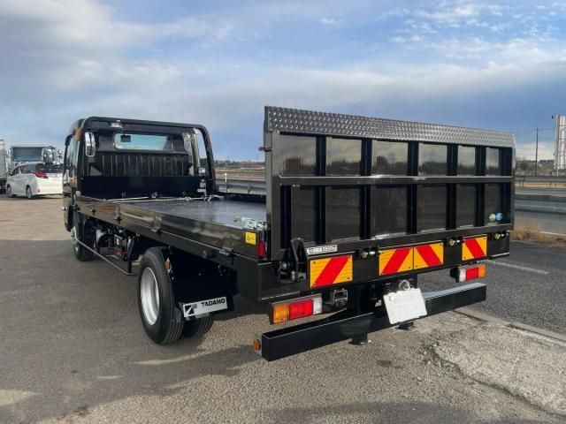 MITSUBISHI CANTER 2025