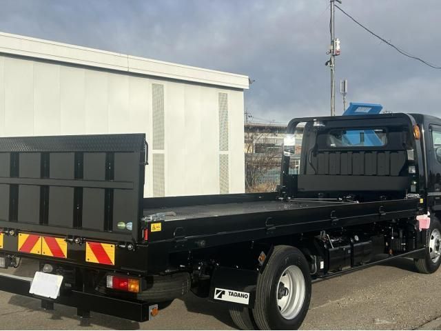 MITSUBISHI CANTER 2025