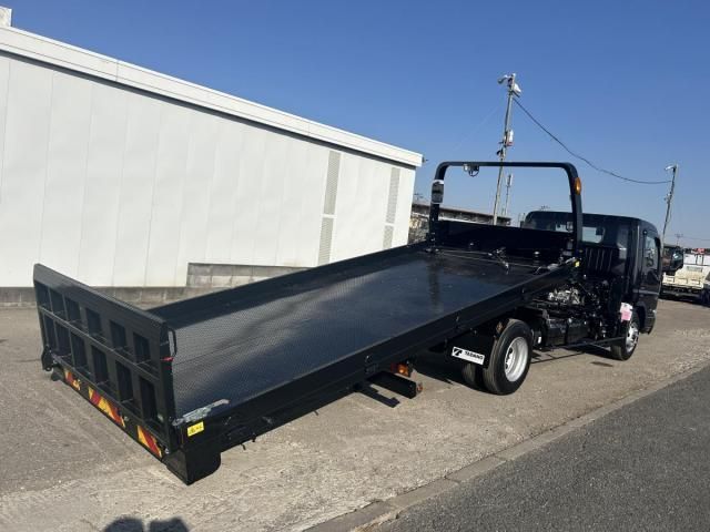 MITSUBISHI CANTER 2025