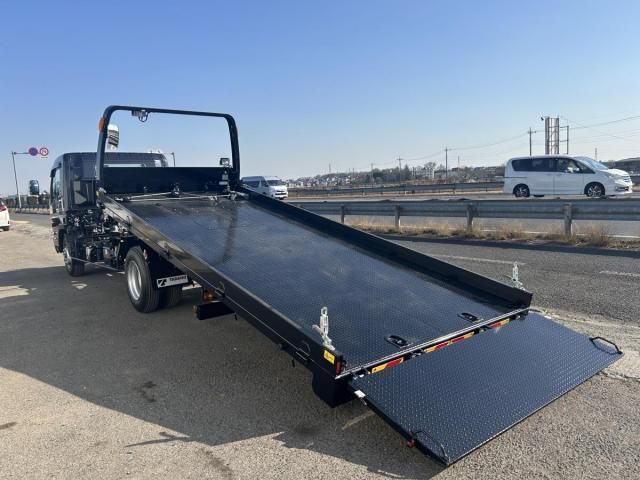 MITSUBISHI CANTER 2025