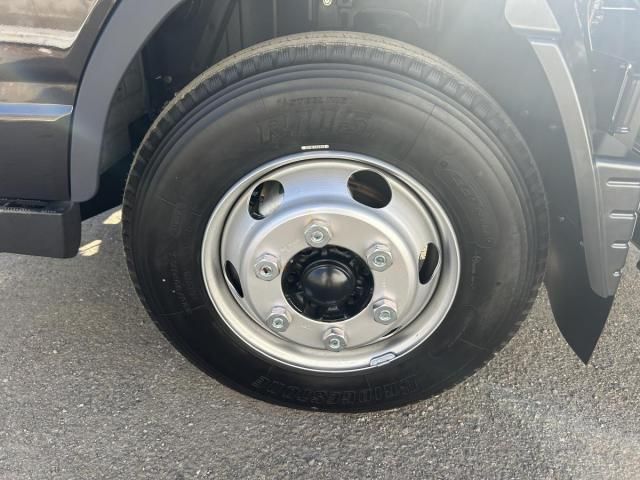 MITSUBISHI CANTER 2025