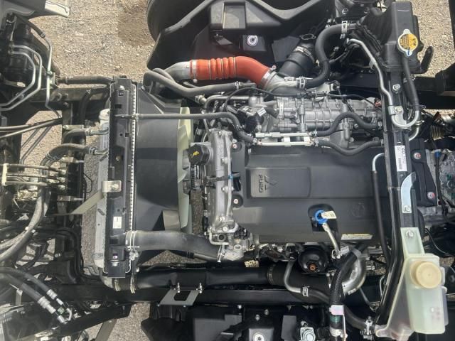 MITSUBISHI CANTER 2025