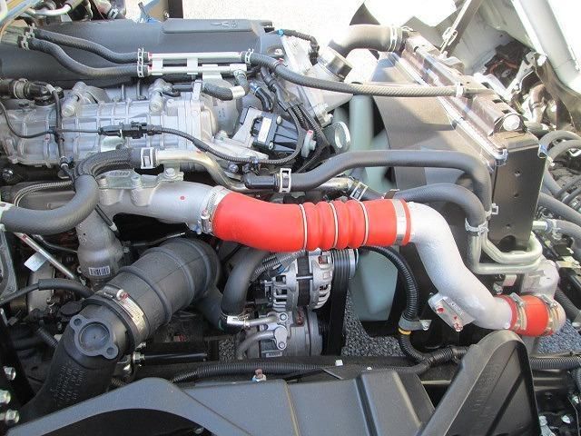 MITSUBISHI CANTER 2025