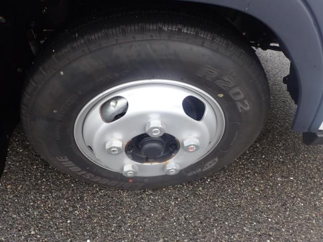 MITSUBISHI CANTER 2024