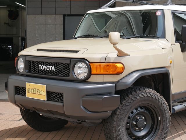 TOYOTA FJ CRUISER 4WD 2012