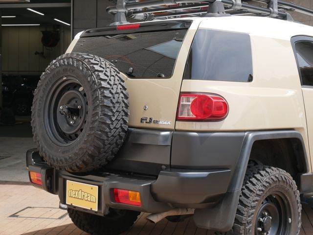 TOYOTA FJ CRUISER 4WD 2012