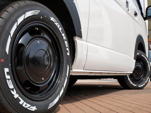 TOYOTA HIACE van 4WD 2022