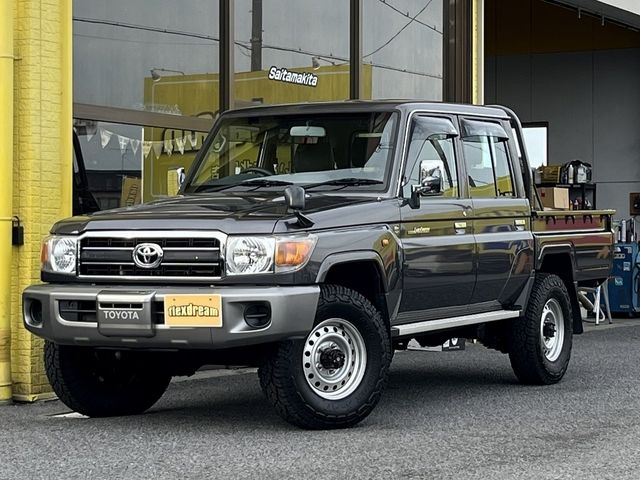 TOYOTA LANDCRUISER PICKUP 2015