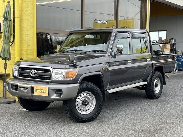 TOYOTA LANDCRUISER PICKUP 2015