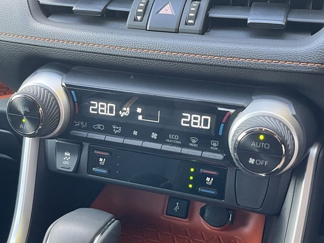 TOYOTA RAV4 4WD 2021