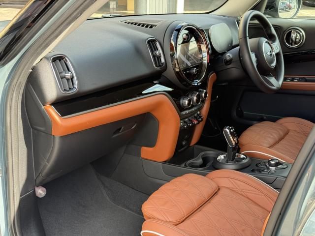 BMW MINI COOPER D CROSSOVER 2022