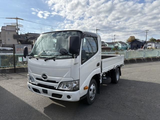 HINO DUTRO 2020