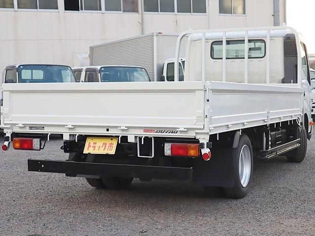 HINO DUTRO 2020
