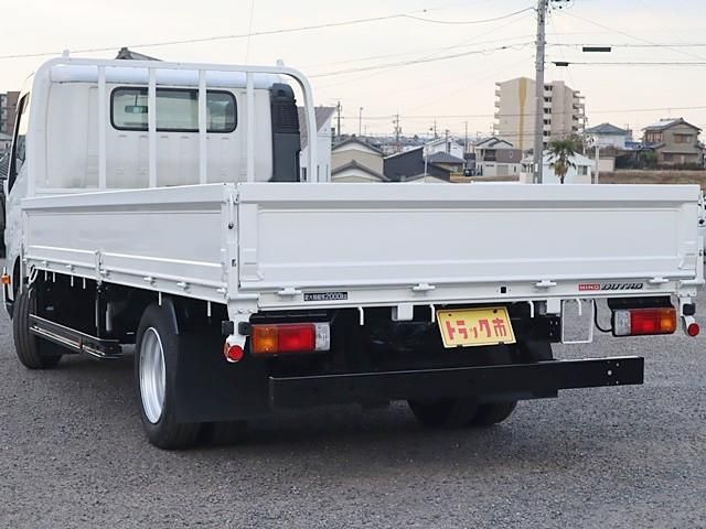 HINO DUTRO 2020
