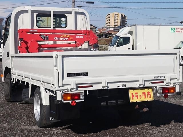 TOYOTA DYNA 2018