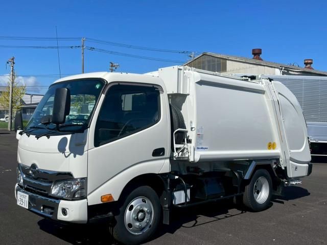 HINO DUTRO 2025