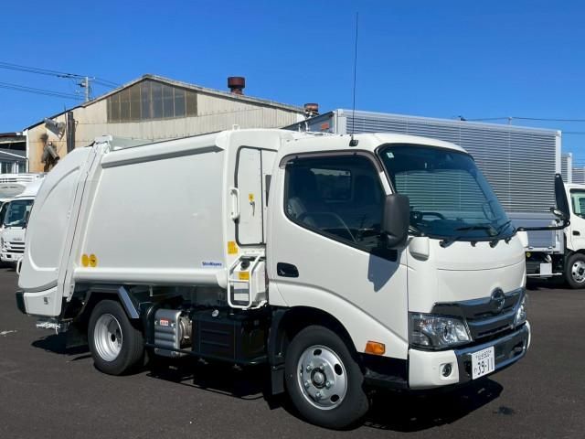 HINO DUTRO 2025