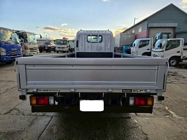 ISUZU ELF 2012