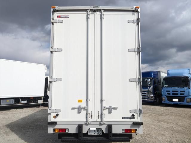 MITSUBISHI CANTER 2023