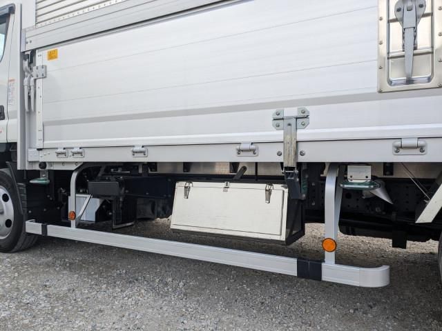 MITSUBISHI CANTER 2023