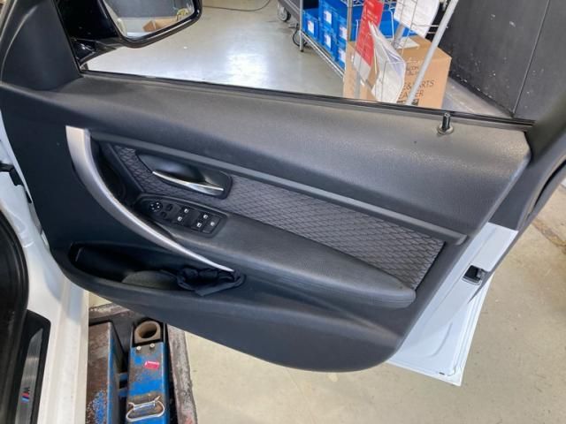 BMW BMW 3series sedan 2013