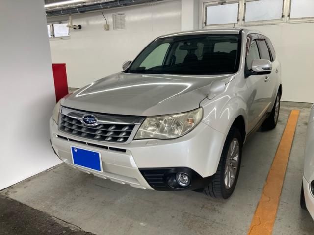 SUBARU FORESTER 2012