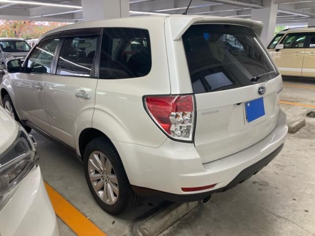 SUBARU FORESTER 2012