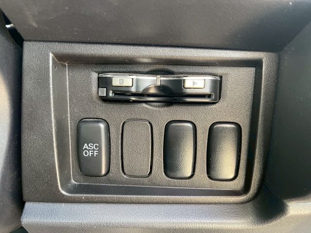 MITSUBISHI DELICA D:5 2WD 2010