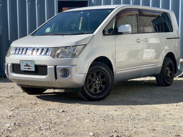 MITSUBISHI DELICA D:5 2WD 2010