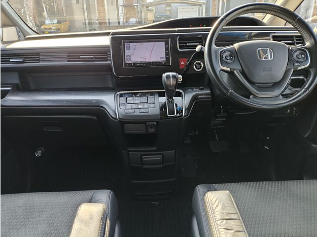 HONDA STEPWAGON SPADA 2015