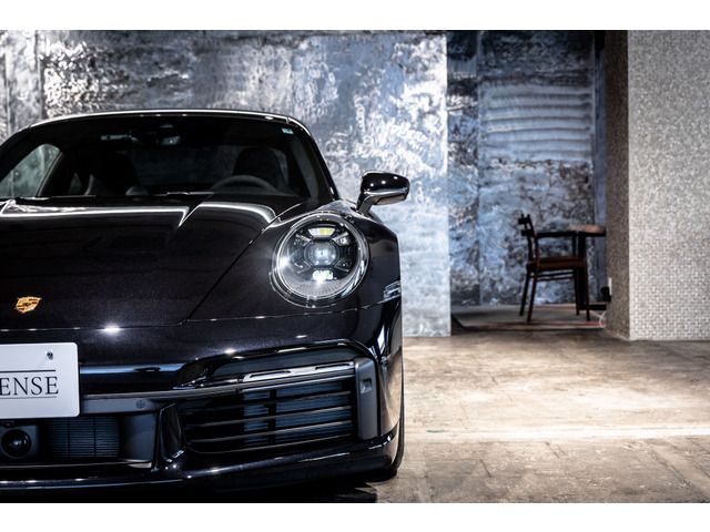 PORSCHE PORSCHE 911 2025