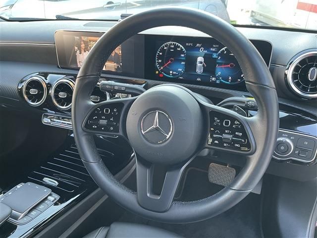 MERCEDES BENZ MERCEDES BENZ A class 2020