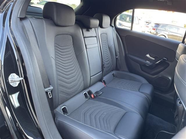 MERCEDES BENZ MERCEDES BENZ A class 2020