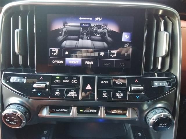 TOYOTA LEXUS LX600 2024