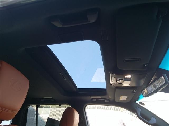 TOYOTA LEXUS LX600 2024