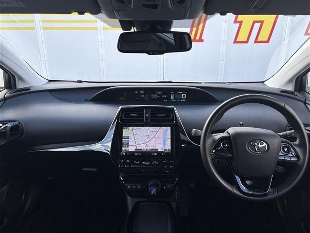 TOYOTA PRIUS 4WD 2020