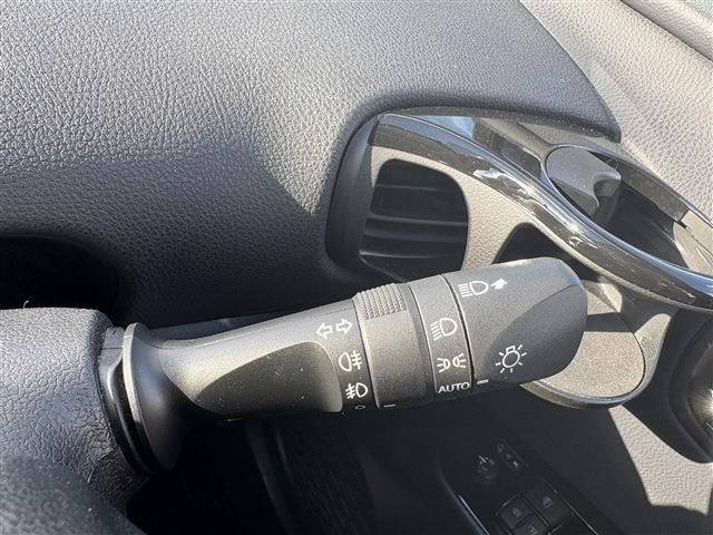 TOYOTA PRIUS 4WD 2020