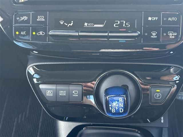 TOYOTA PRIUS 4WD 2020