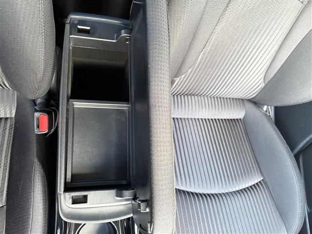 TOYOTA PRIUS 4WD 2020