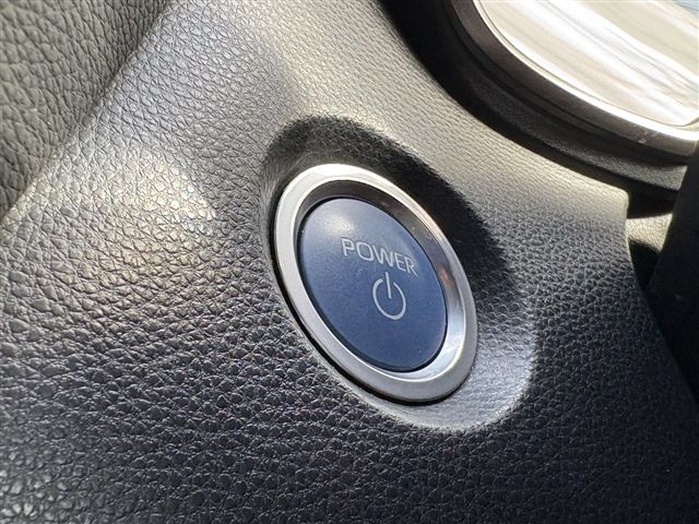 TOYOTA COROLLA TOURING HYBRID 4WD 2020