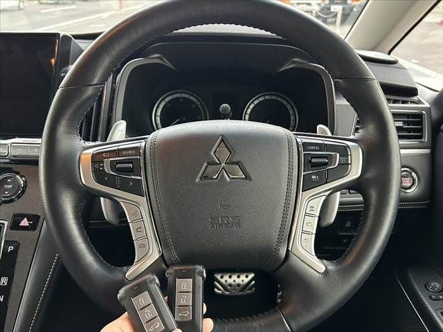 MITSUBISHI DELICA D:5 4WD 2025