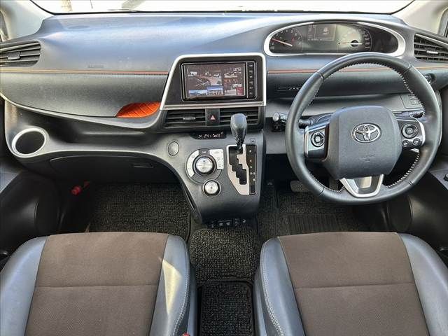 TOYOTA SIENTA 2018
