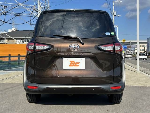 TOYOTA SIENTA 2018