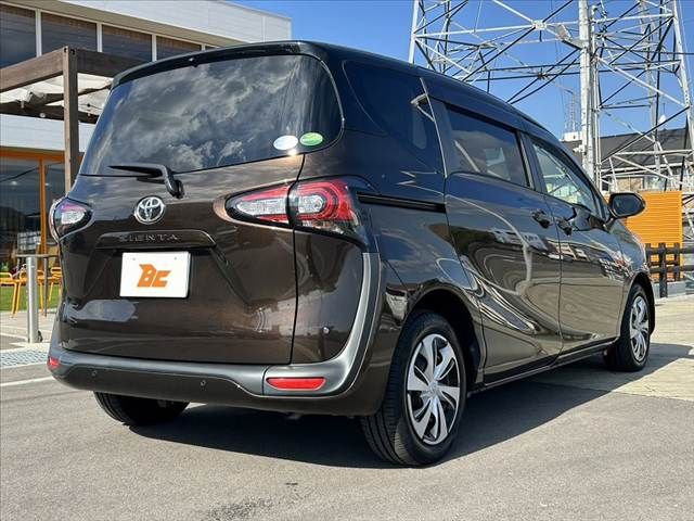 TOYOTA SIENTA 2018