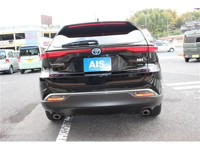 TOYOTA HARRIER HYBRID 2023