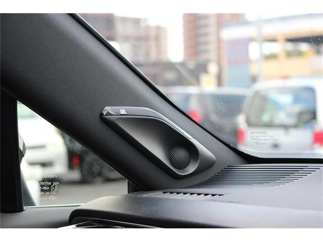 TOYOTA HARRIER HYBRID 2023