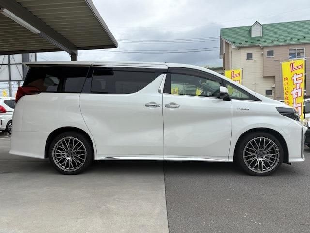 TOYOTA ALPHARD hybrid 4WD 2020