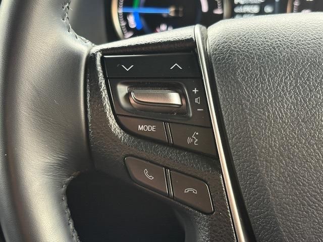 TOYOTA ALPHARD hybrid 4WD 2020