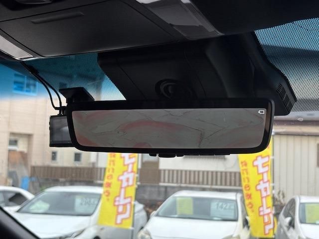 TOYOTA ALPHARD hybrid 4WD 2020